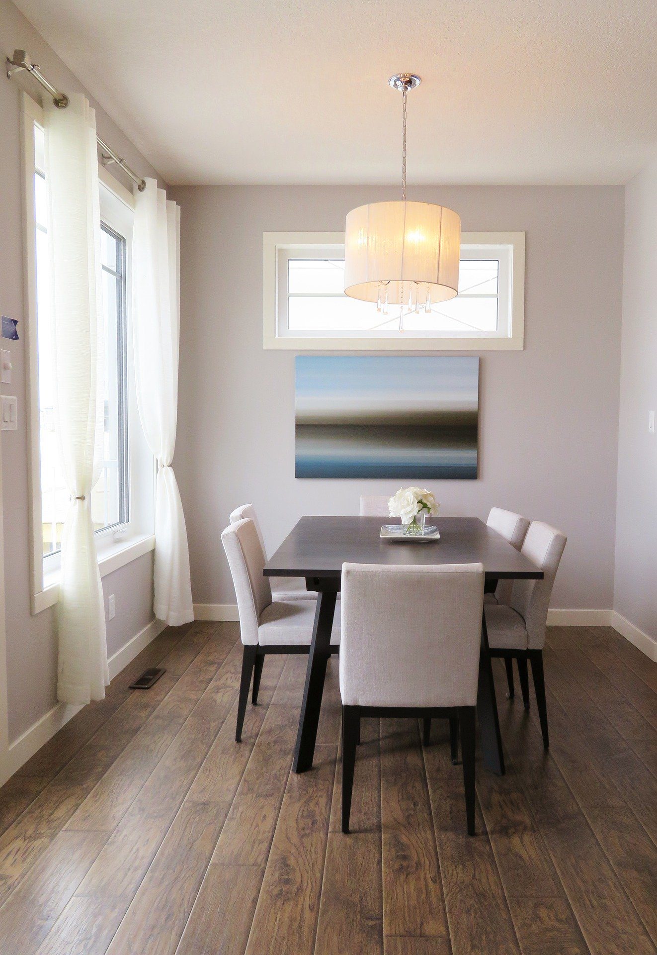 A clean and cozy dining room, like you might find in a home benefiting from Seattle property management with ACRES Property Management